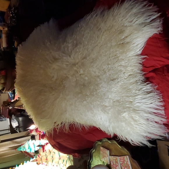 💥SOLD💥Authentic Mongolian Sheep Fur Pelt - Picture 2 of 8